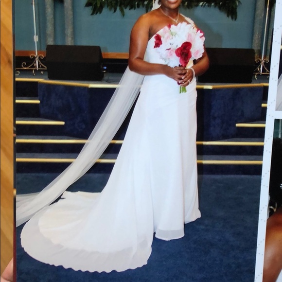 Soft White Wedding Dress- David’s Bridal - Picture 7 of 8